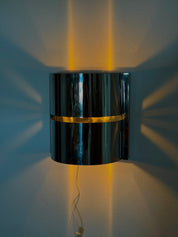 Chrome_space_age_wall_lamp_by_Minilumi_Design