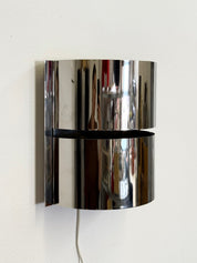 Chrome_space_age_wall_lamp_by_Minilumi_Design