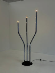 Chrome_tubular_frame_design_floor_lamp_by_Goffredo_Reggiani