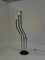 Chrome_tubular_frame_design_floor_lamp_by_Goffredo_Reggiani