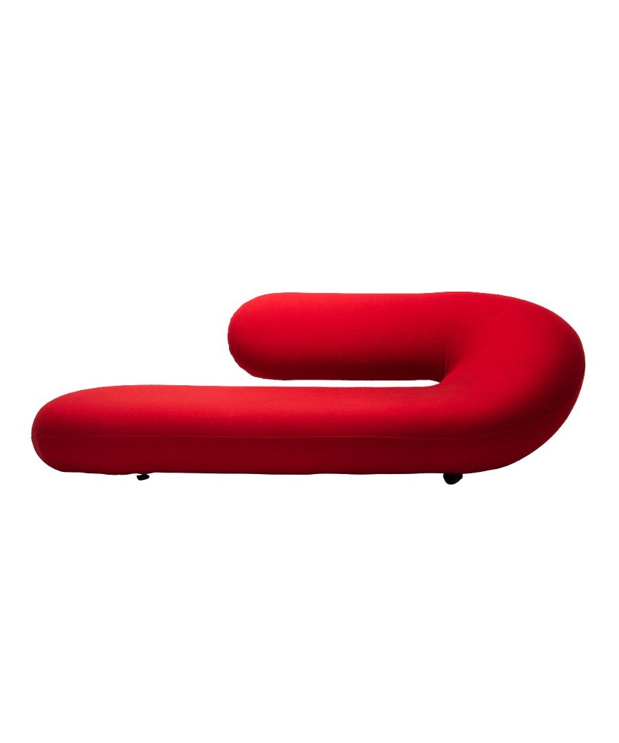 Cleopatra_Chaise_Lounge_by_Geoffrey_Harcourt_from_1980s_Netherlands