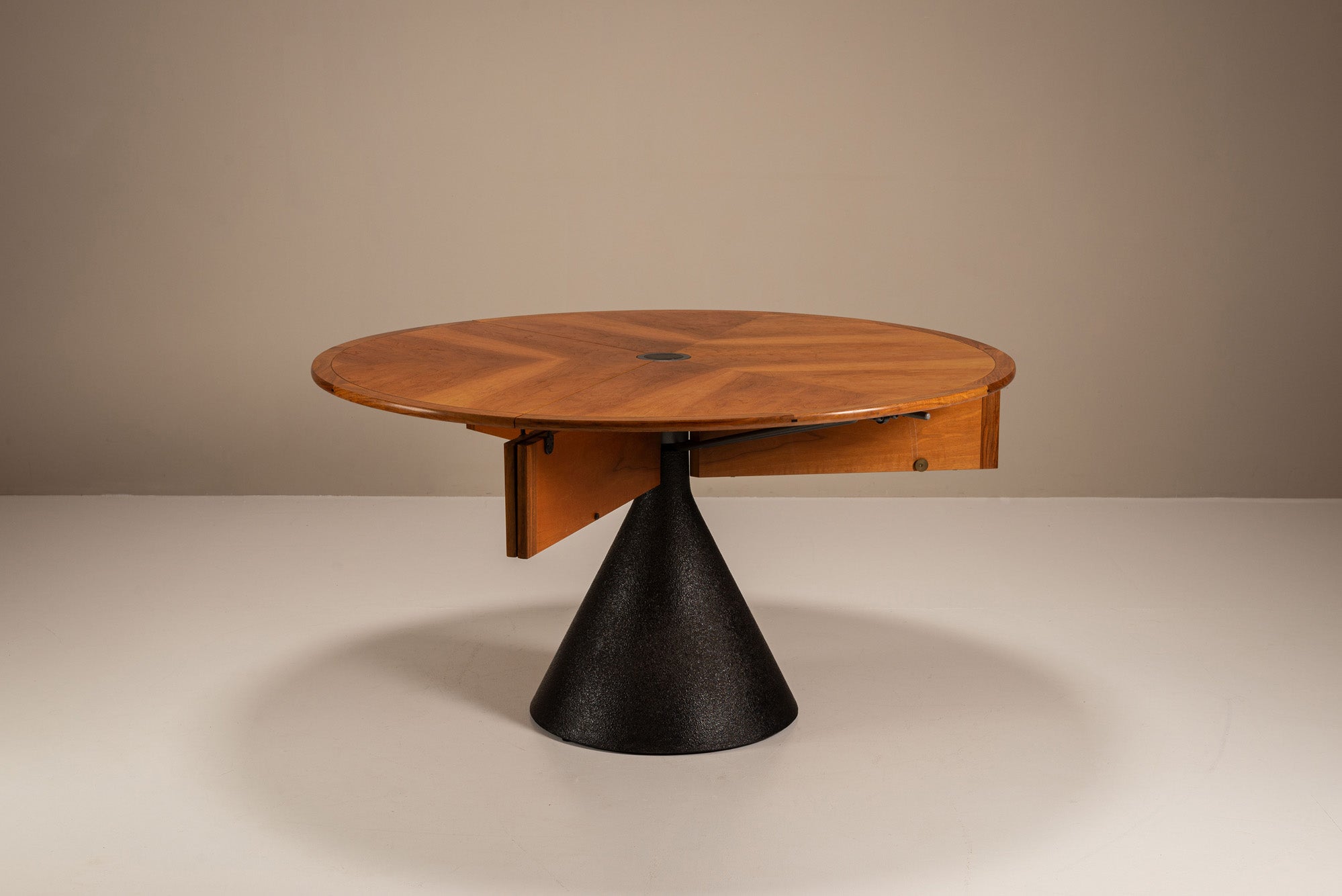 Click_Extendable_Dining_Table_by_Francesco_Fois_for_Bernini,_1986,_Italy