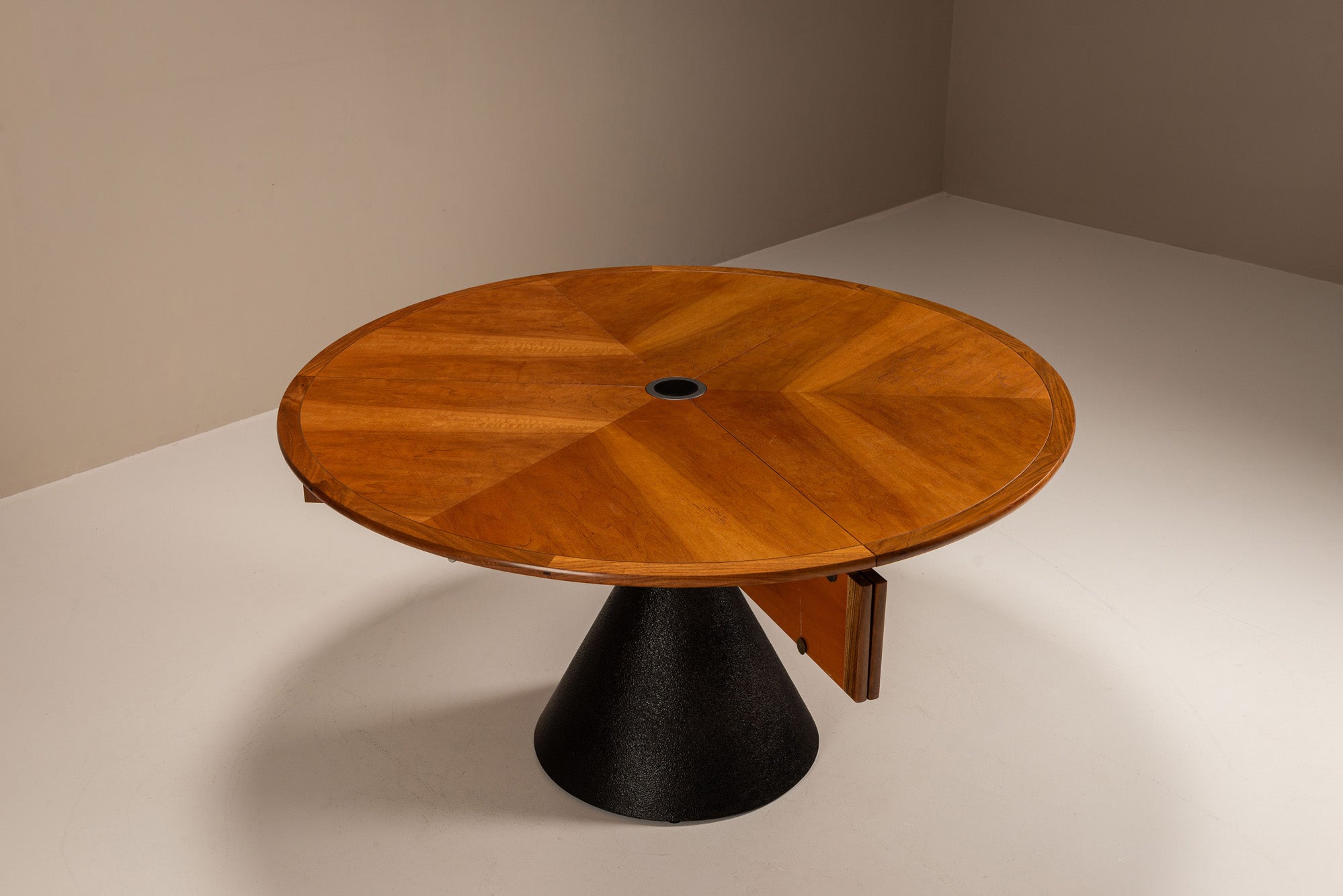 Click_Extendable_Dining_Table_by_Francesco_Fois_for_Bernini,_1986,_Italy