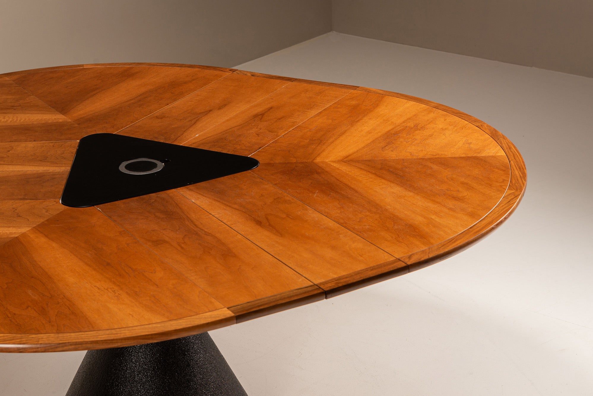 Click_Extendable_Dining_Table_by_Francesco_Fois_for_Bernini,_1986,_Italy