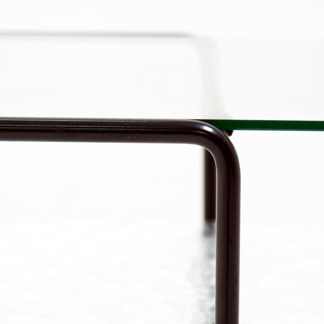 Coffee_Table_Nr._3637_by_A.R.Cordemeijer_for_Gispen,_The_Netherlands