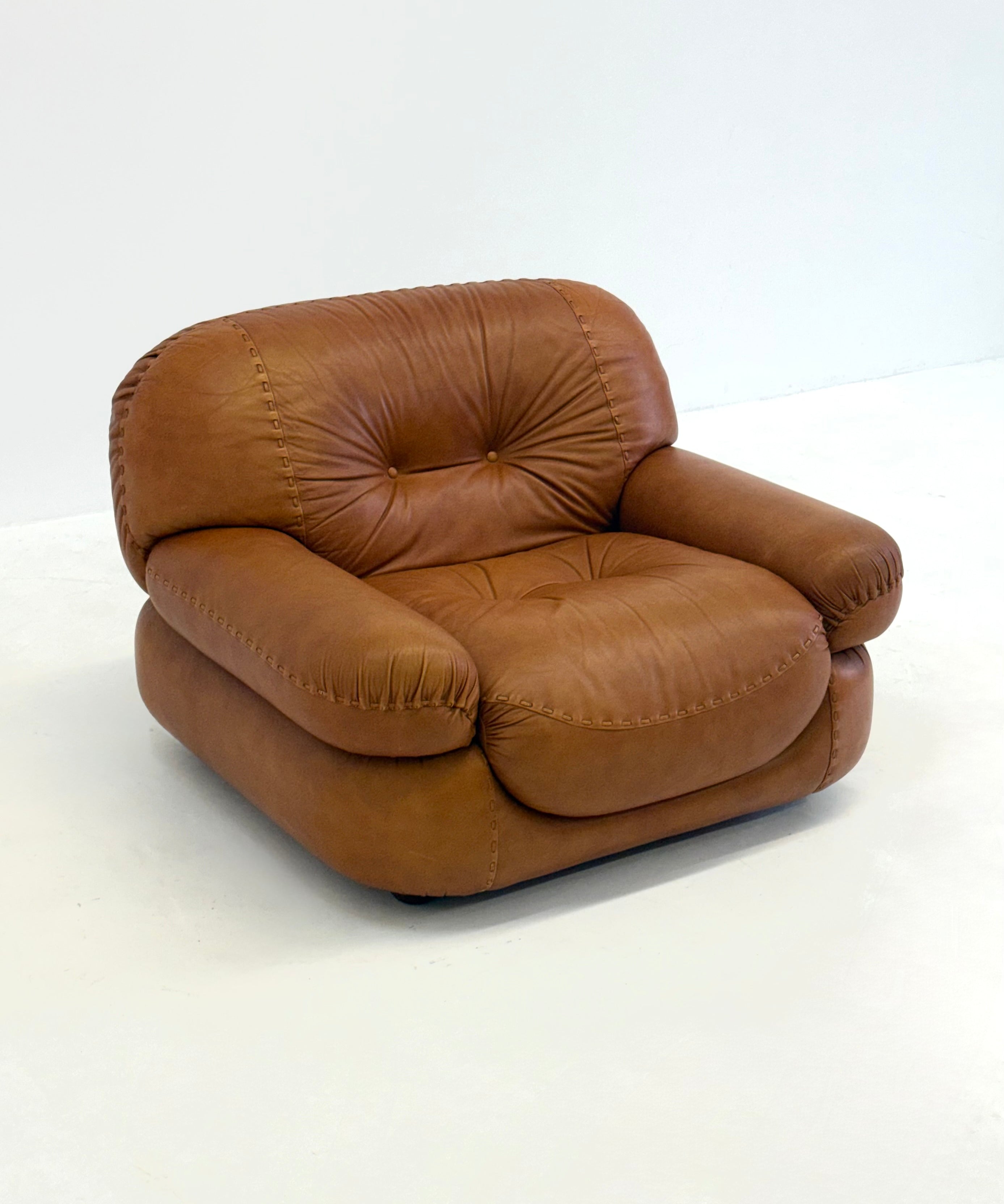 1970s_Sapporo_Leather_Armchair_by_Mario_Marenco_for_Mobil_Girgi,_Italy