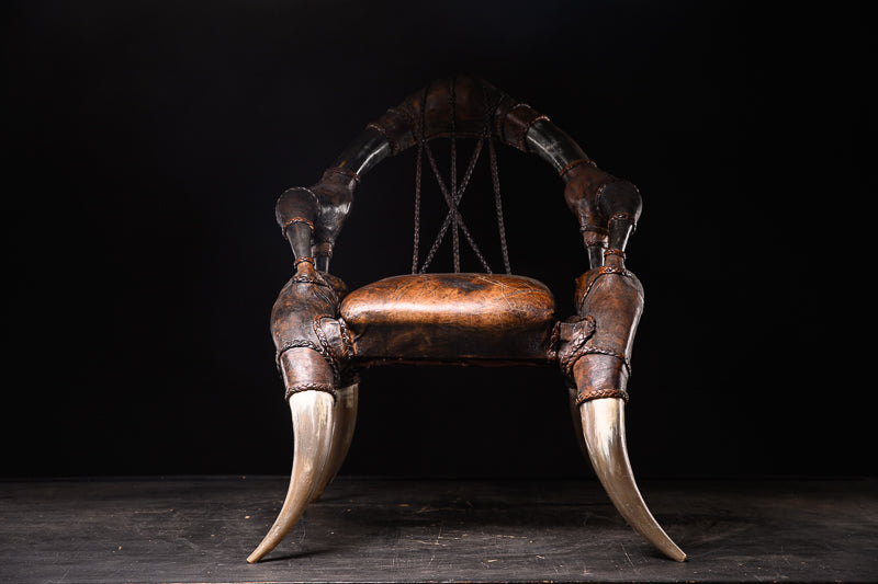 Colonial_Horn_and_Leather_Lounge_Chair_Early_1900s_Africa