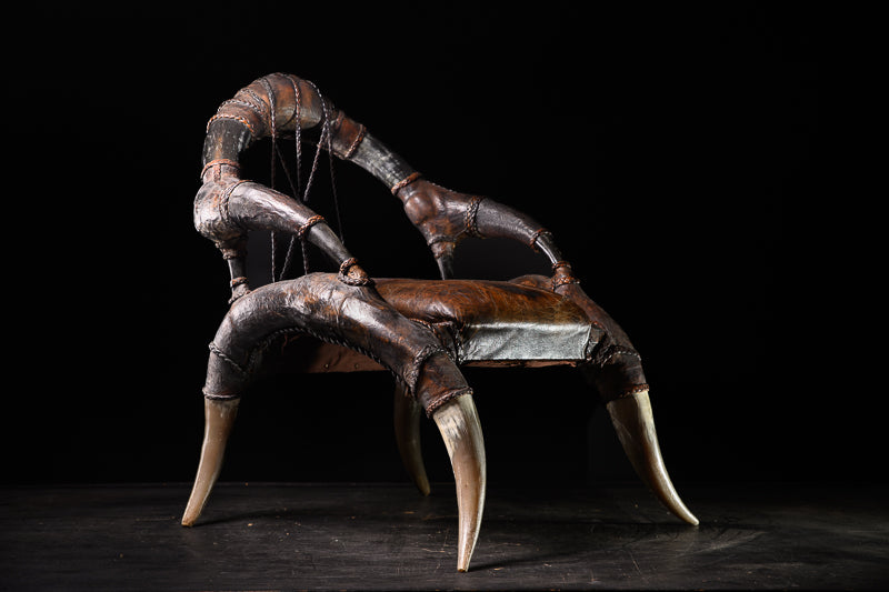 Colonial_Horn_and_Leather_Lounge_Chair_Early_1900s_Africa