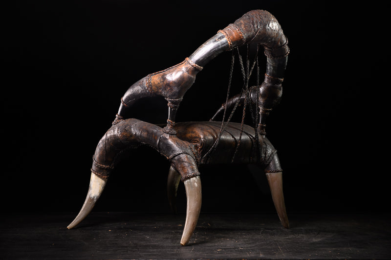 Colonial_Horn_and_Leather_Lounge_Chair_Early_1900s_Africa