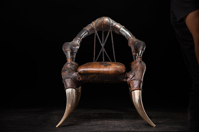 Colonial_Horn_and_Leather_Lounge_Chair_Early_1900s_Africa