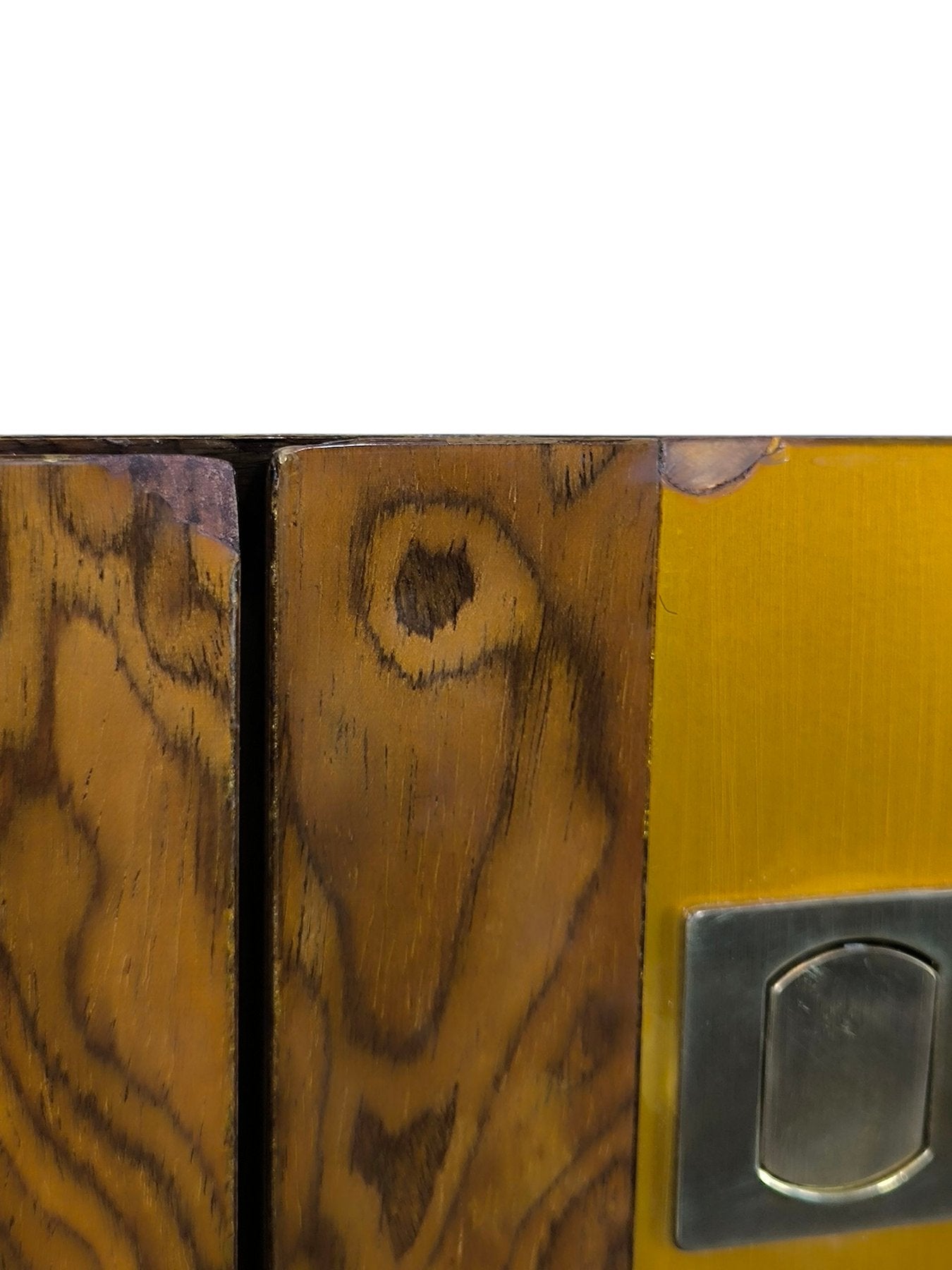 Comò_di_Poggioli_in_Radica_di_Olmo_e_Ottone_1970_Italia