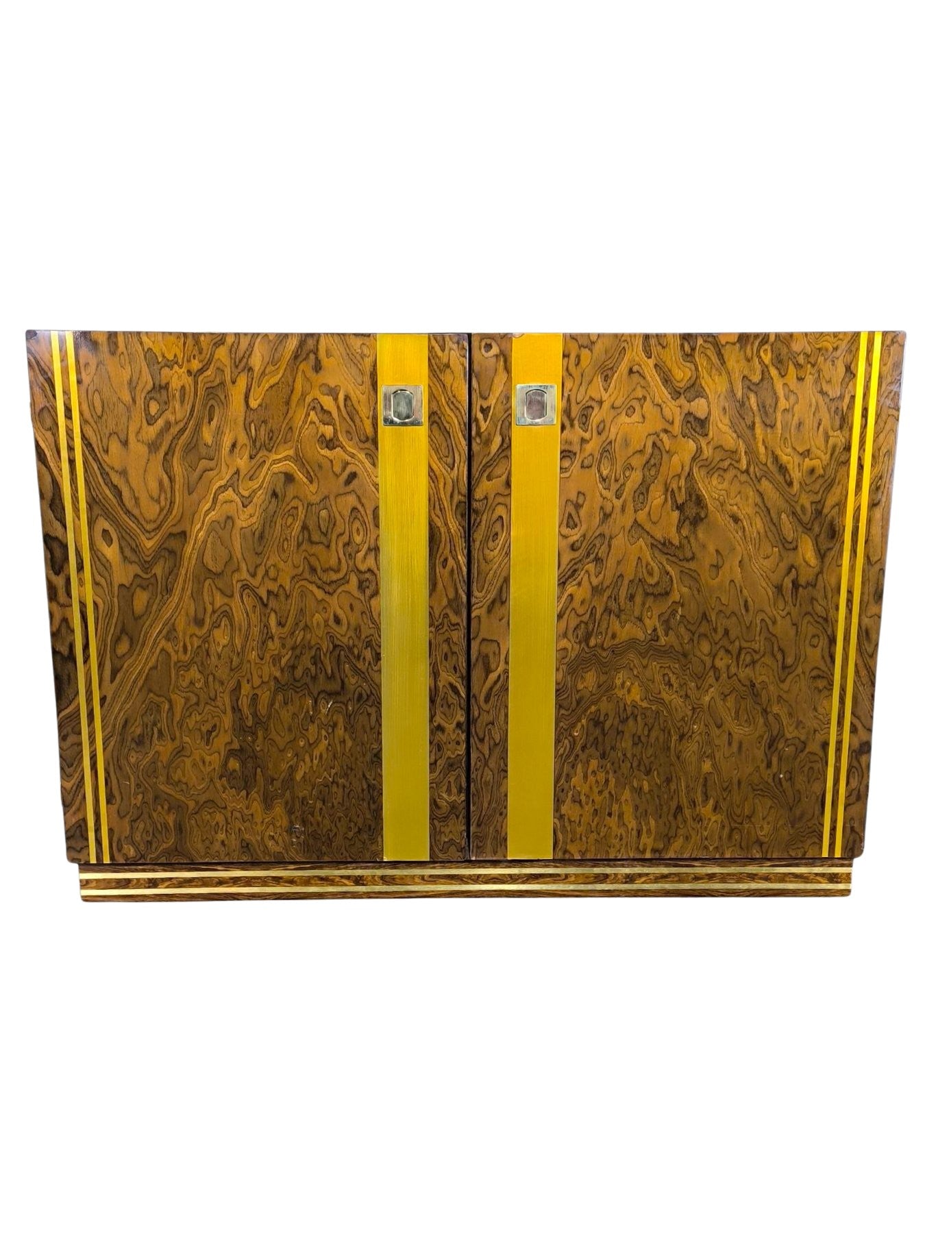 Comò_di_Poggioli_in_Radica_di_Olmo_e_Ottone_1970_Italia