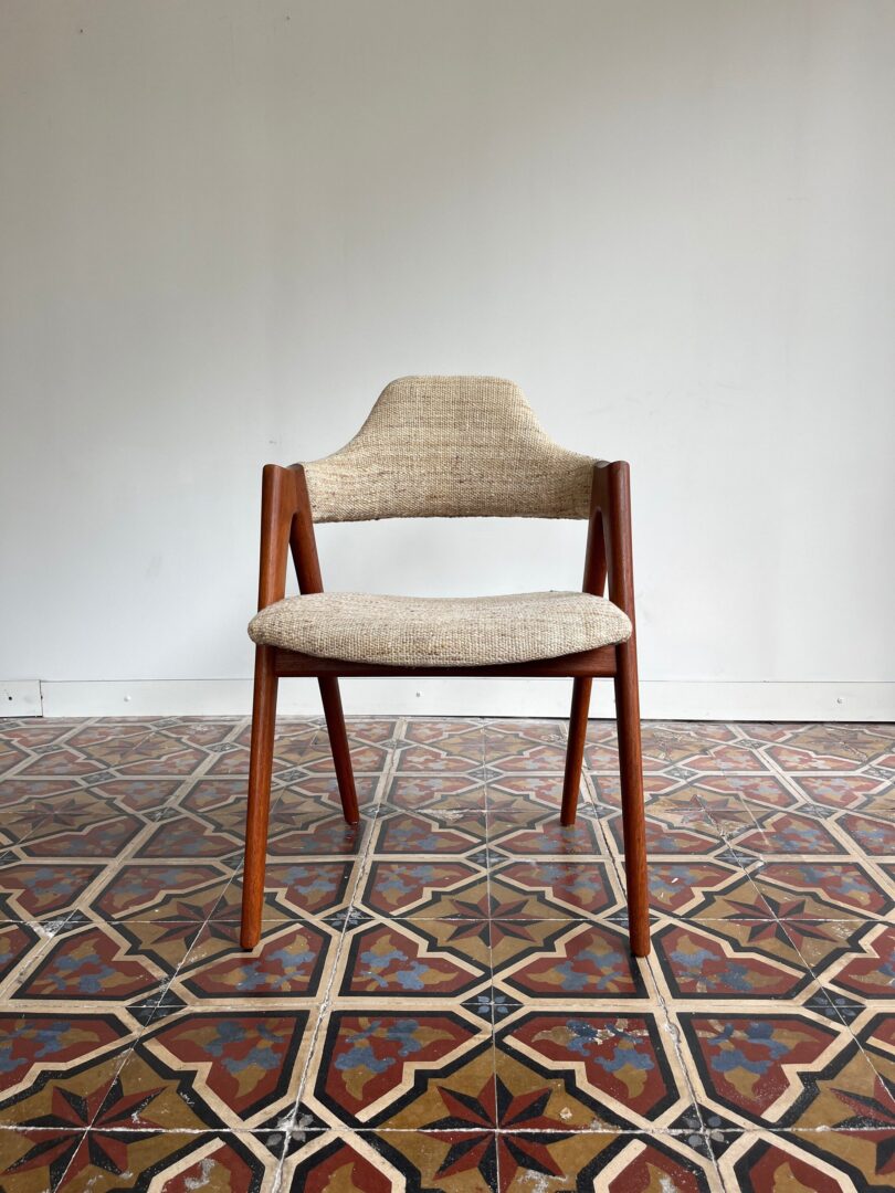 Compass_Chair_by_Kai_Kristiansen_for_Schou_Andersen,_Teak_and_Wool,_Denmark,_1950s–1960s