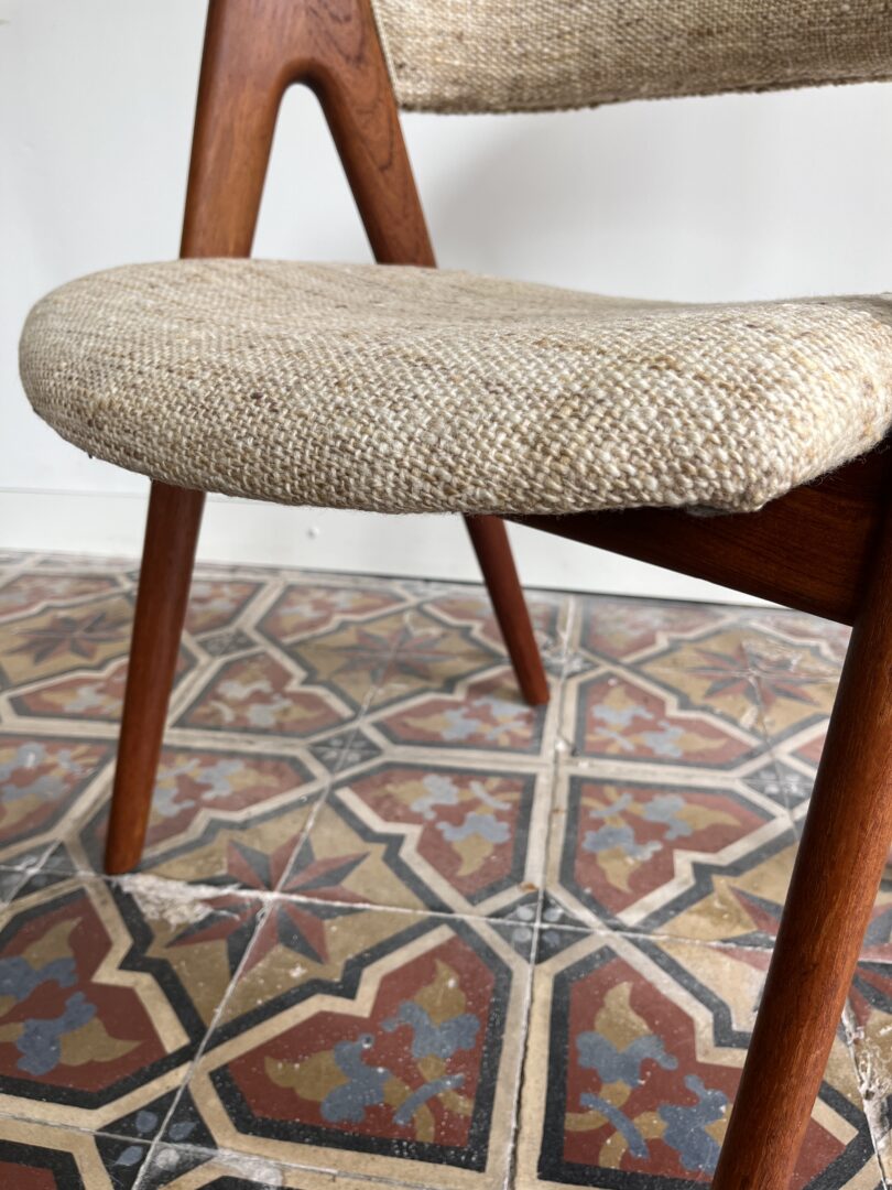 Compass_Chair_by_Kai_Kristiansen_for_Schou_Andersen,_Teak_and_Wool,_Denmark,_1950s–1960s