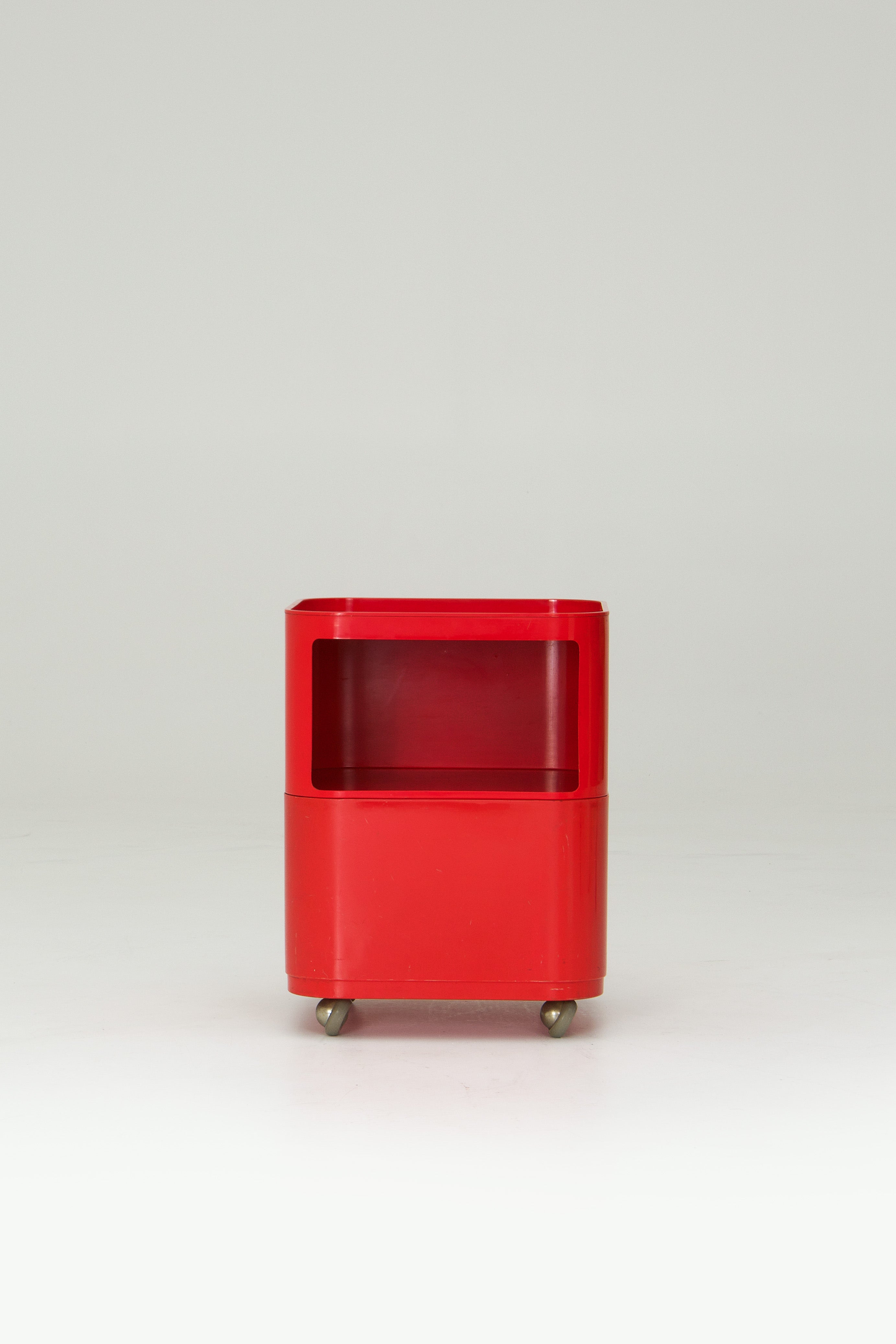 Componibili_Roller_Table_Model_4970_by_Anna_Castelli_Ferrieri_for_Kartell,_1967,_Italy