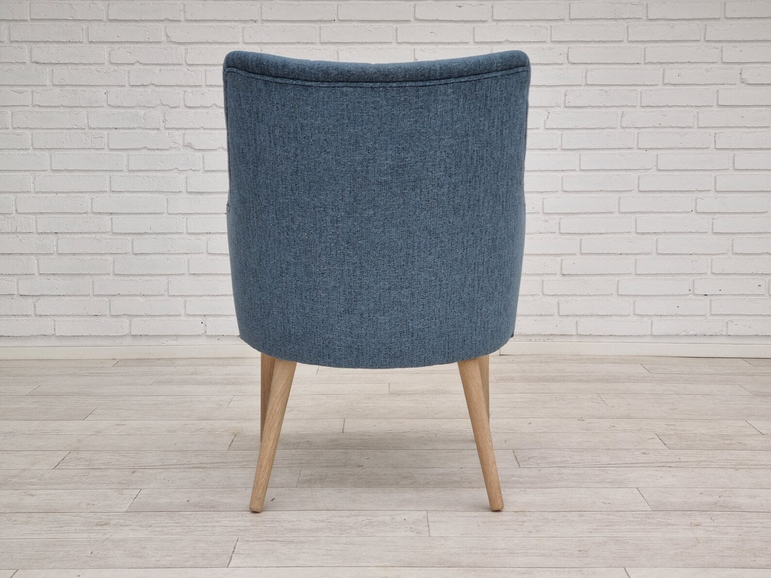 Contemporary_Armchair_Model_SK_2019,_Denmark