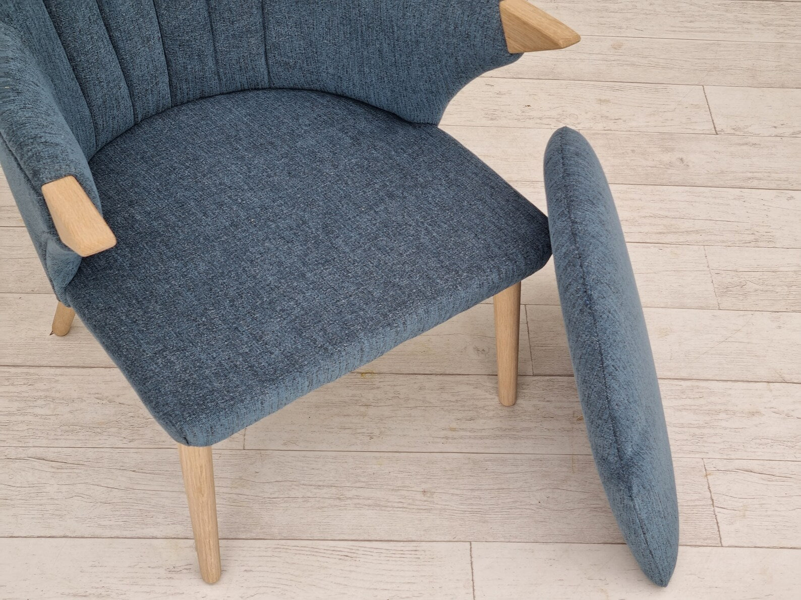 Contemporary_Armchair_Model_SK_2019,_Denmark