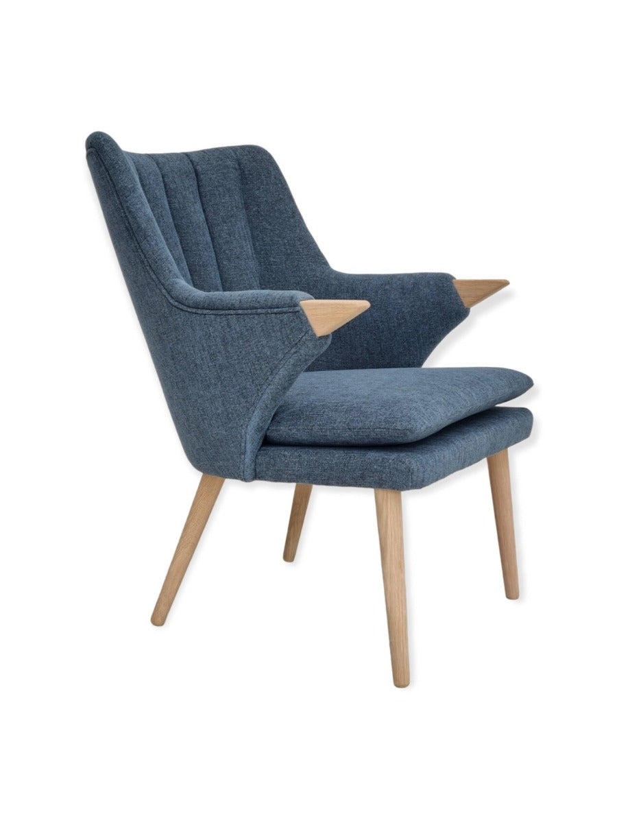 Contemporary_Armchair_Model_SK_2019,_Denmark