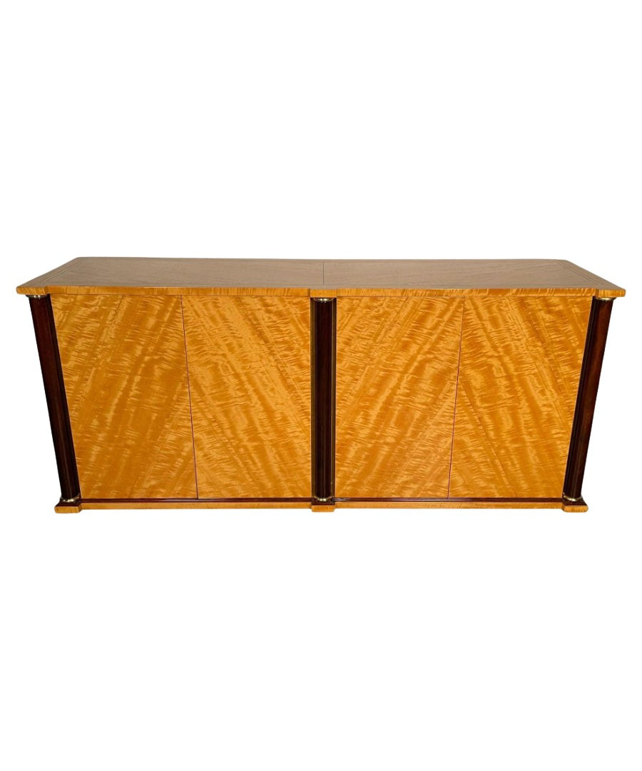 Copeland_Sideboard_Buffet_by_Vladimir_Kagan,_1983,_USA