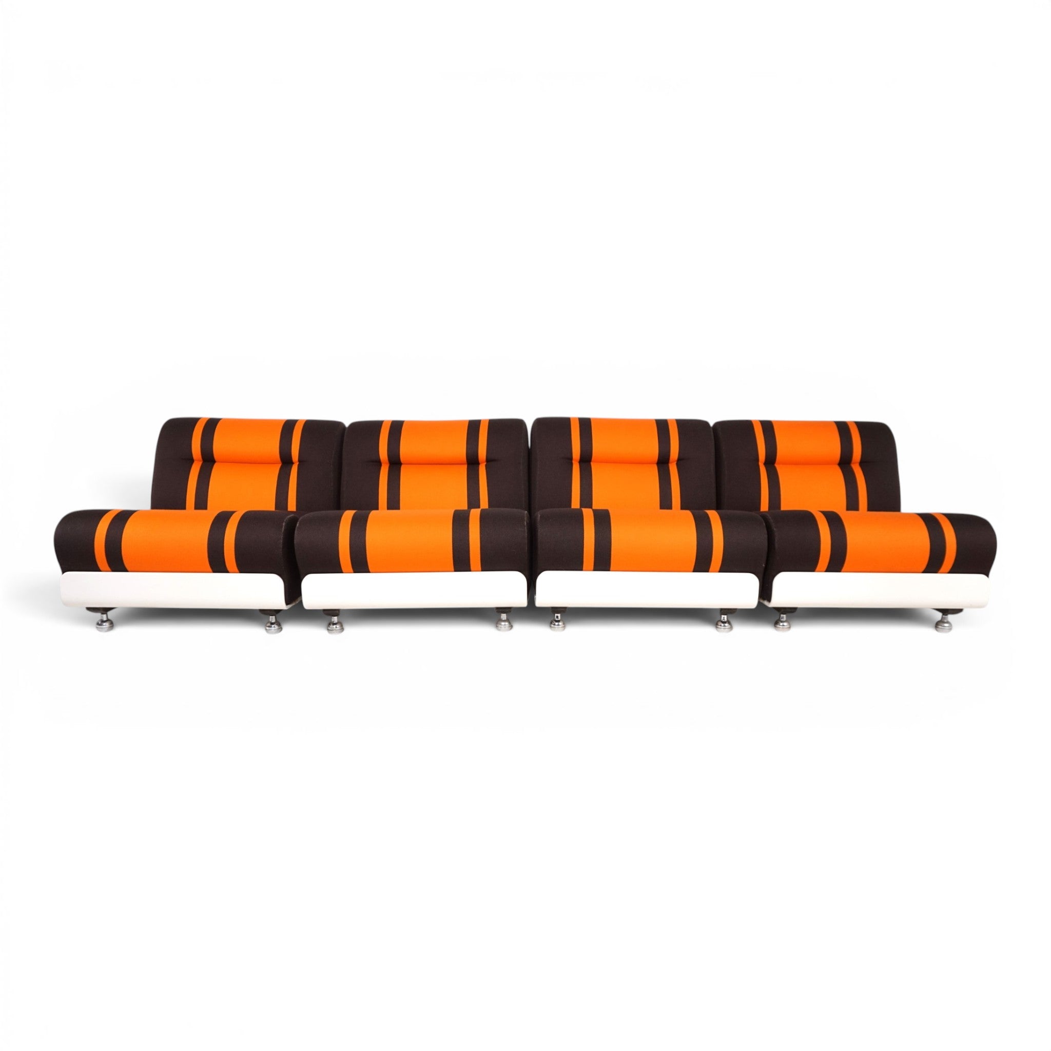 Set_of_4_Piece_Concha_Modular_Lounge_Set_by_Jo_Otterpohl_for_COR,_1970s_German_Space_Age_Design