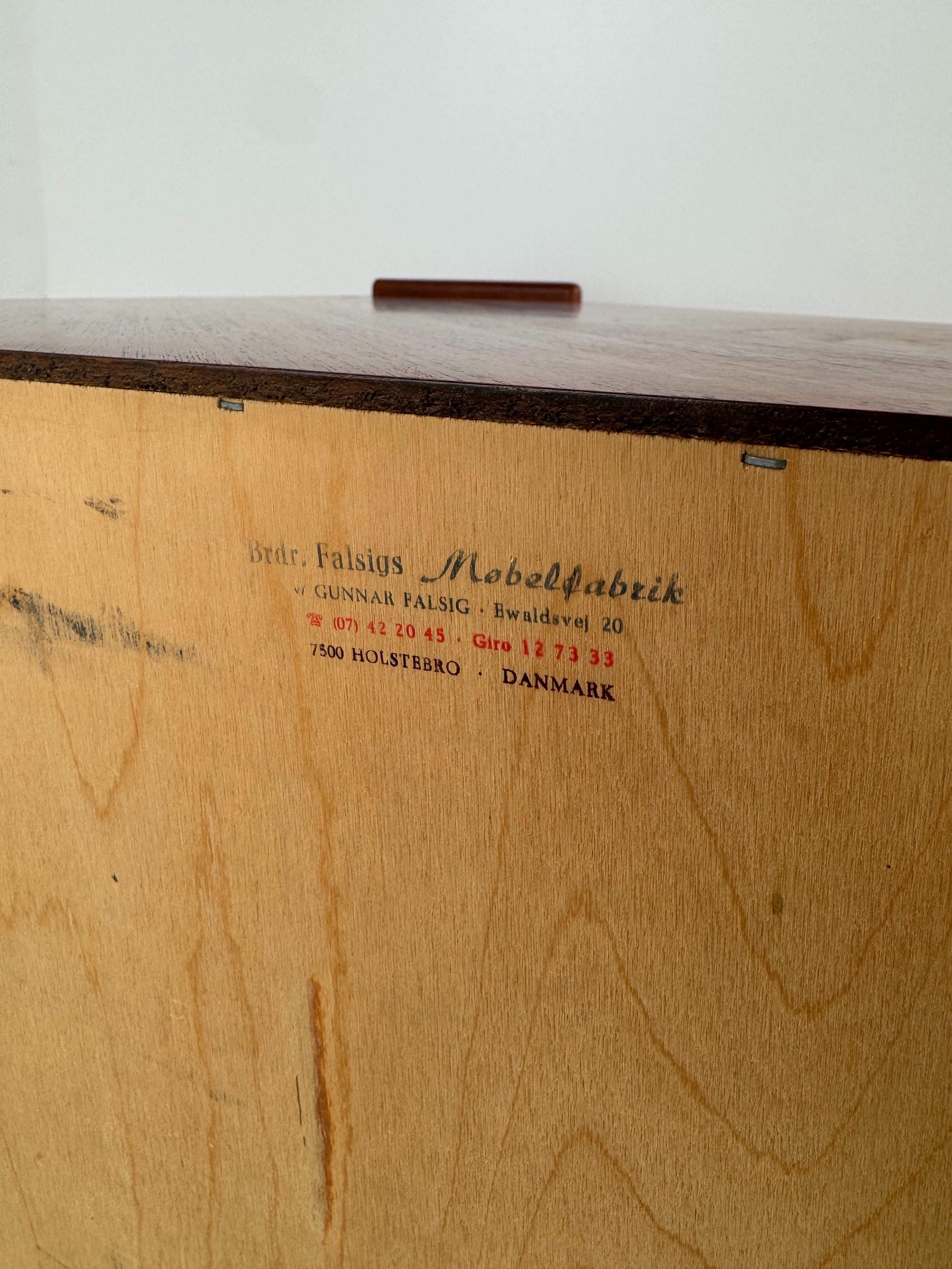 Corner_Bar_Cabinet_by_Gunnar_Falsig_for_Falsigs_Møbelfabrik,_Teak,_Denmark,_1960s