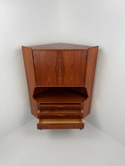 Corner_Bar_Cabinet_by_Gunnar_Falsig_for_Falsigs_Møbelfabrik,_Teak,_Denmark,_1960s