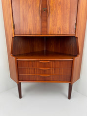 Corner_Bar_Cabinet_by_Gunnar_Falsig_for_Falsigs_Møbelfabrik,_Teak,_Denmark,_1960s
