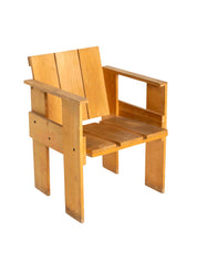 Gerrit_Rietveld_Crate_Chair,_1930s_Design,_Netherlands