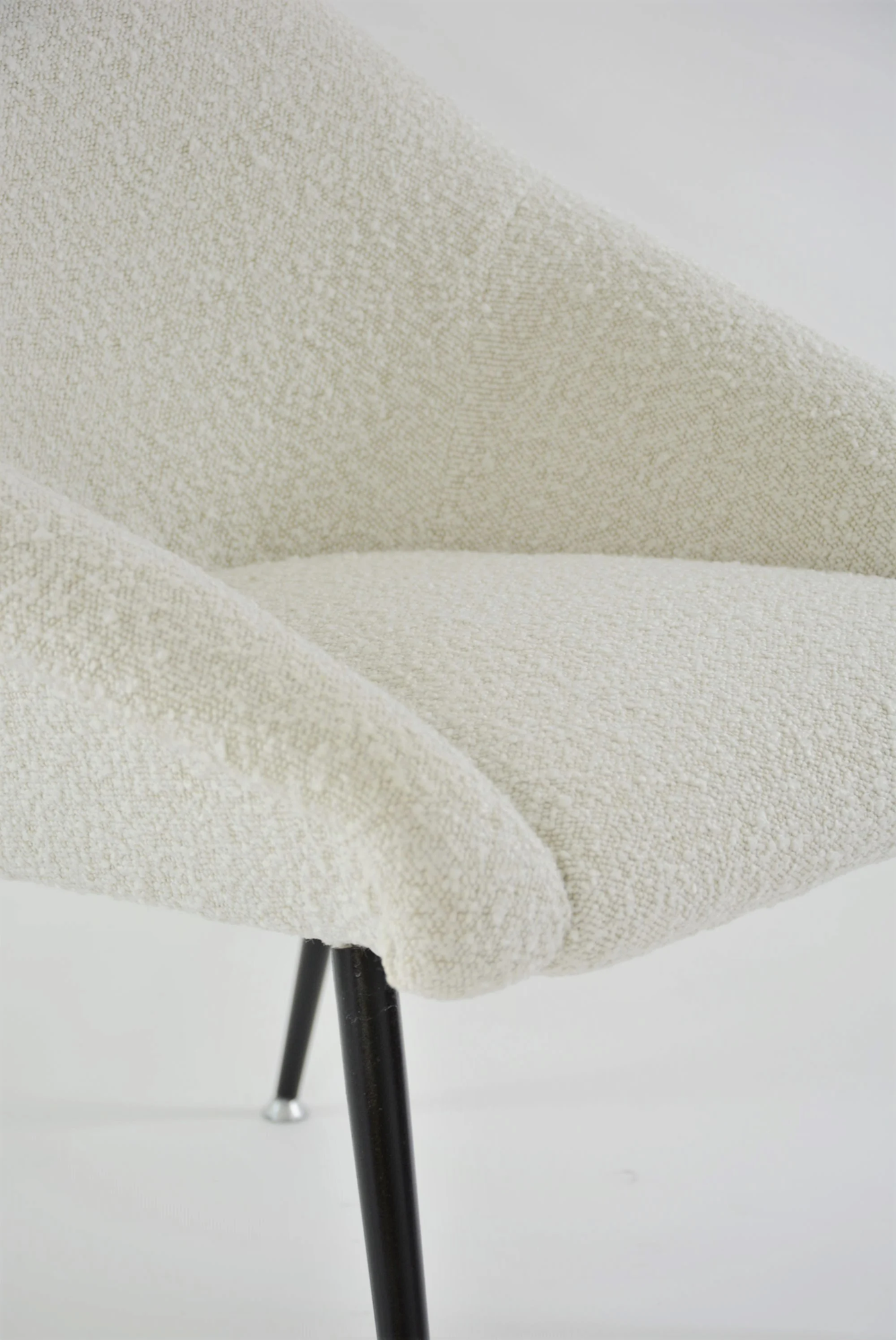 Cream_boucle_shell_armchairs_1970s
