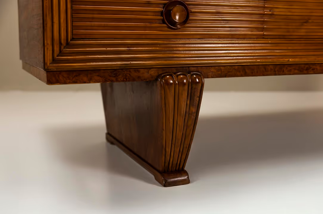 Credenza_attributed_to_Pier_Luigi_Colli_in_Indian_Rosewood_and_Burlwood,_Italy_1940s