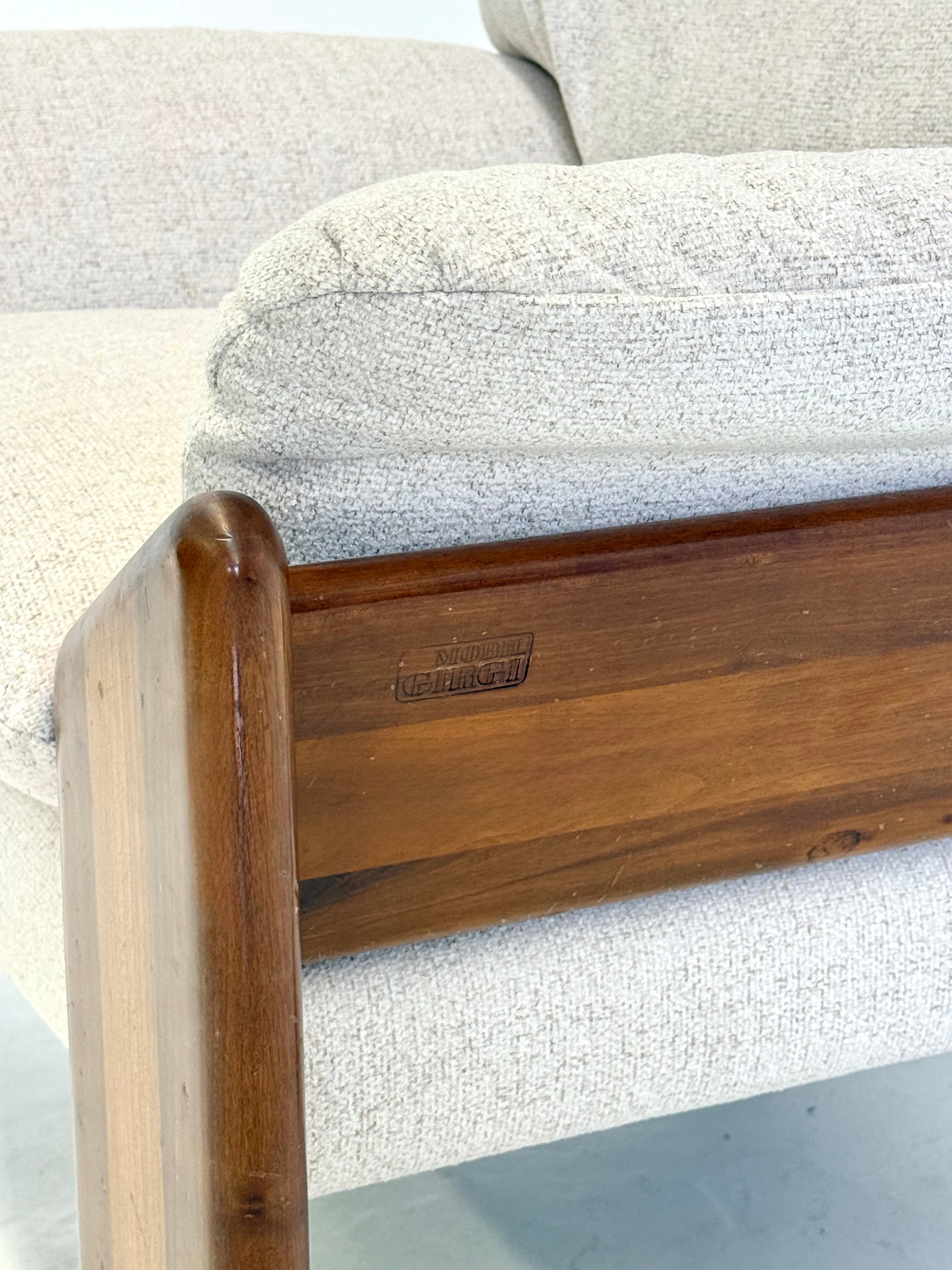 Crème_Sapporo_armchair_from_Mario_Marenco_by_Mobil_Girgi