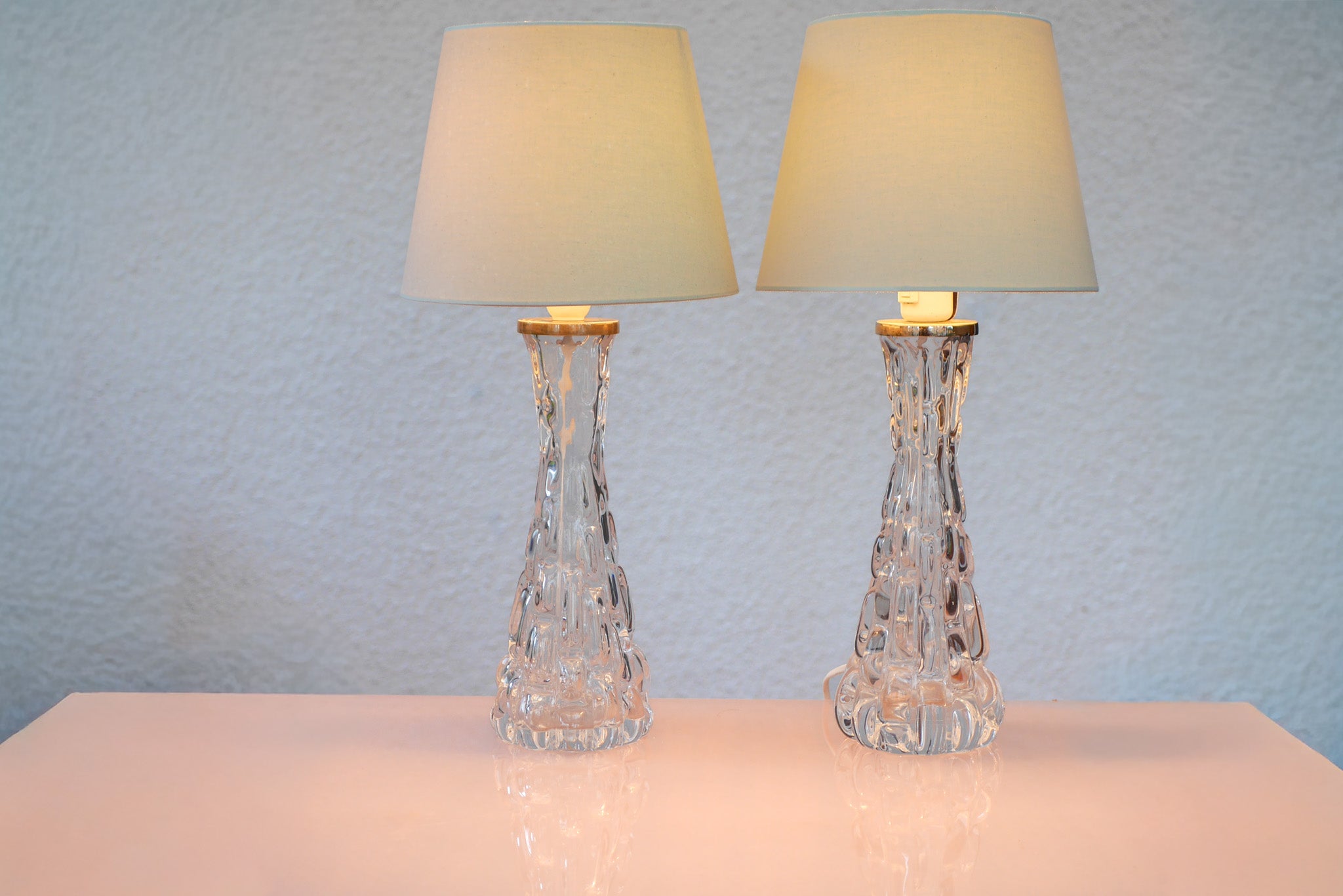 Set_of_2_Crystal_Table_Lamps_Model_RD_1477_by_Carl_Fagerlund_for_Orrefors,_1970s,_Sweden
