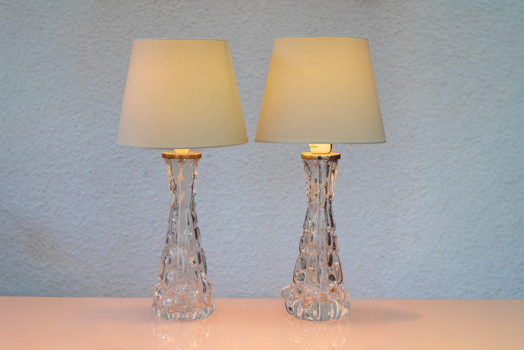 Set_of_2_Crystal_Table_Lamps_Model_RD_1477_by_Carl_Fagerlund_for_Orrefors,_1970s,_Sweden