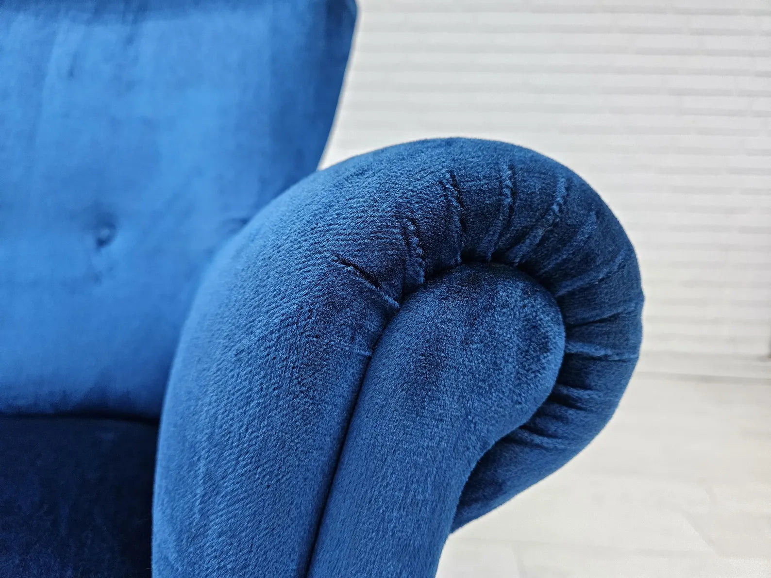 Curved_3-Seater_Sofa,_Blue_Velour,_1960s_Denmark