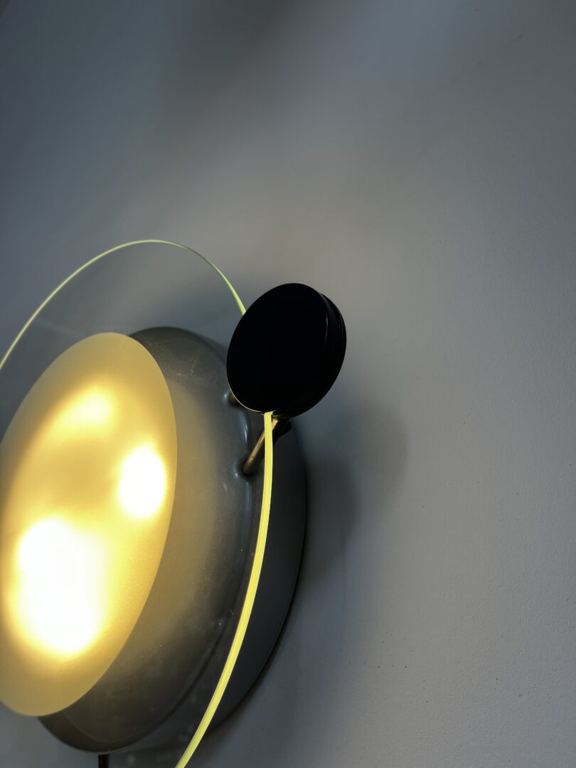 Cyclos_Wall_Lamp_by_Michele_De_Lucchi_for_Artemide,_Italy_1980s