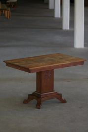 Danish_Art_Deco_Oak_Pedestal_Table,_Denmark,_1930s–1940s