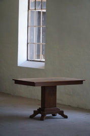 Danish_Art_Deco_Oak_Pedestal_Table,_Denmark,_1930s–1940s