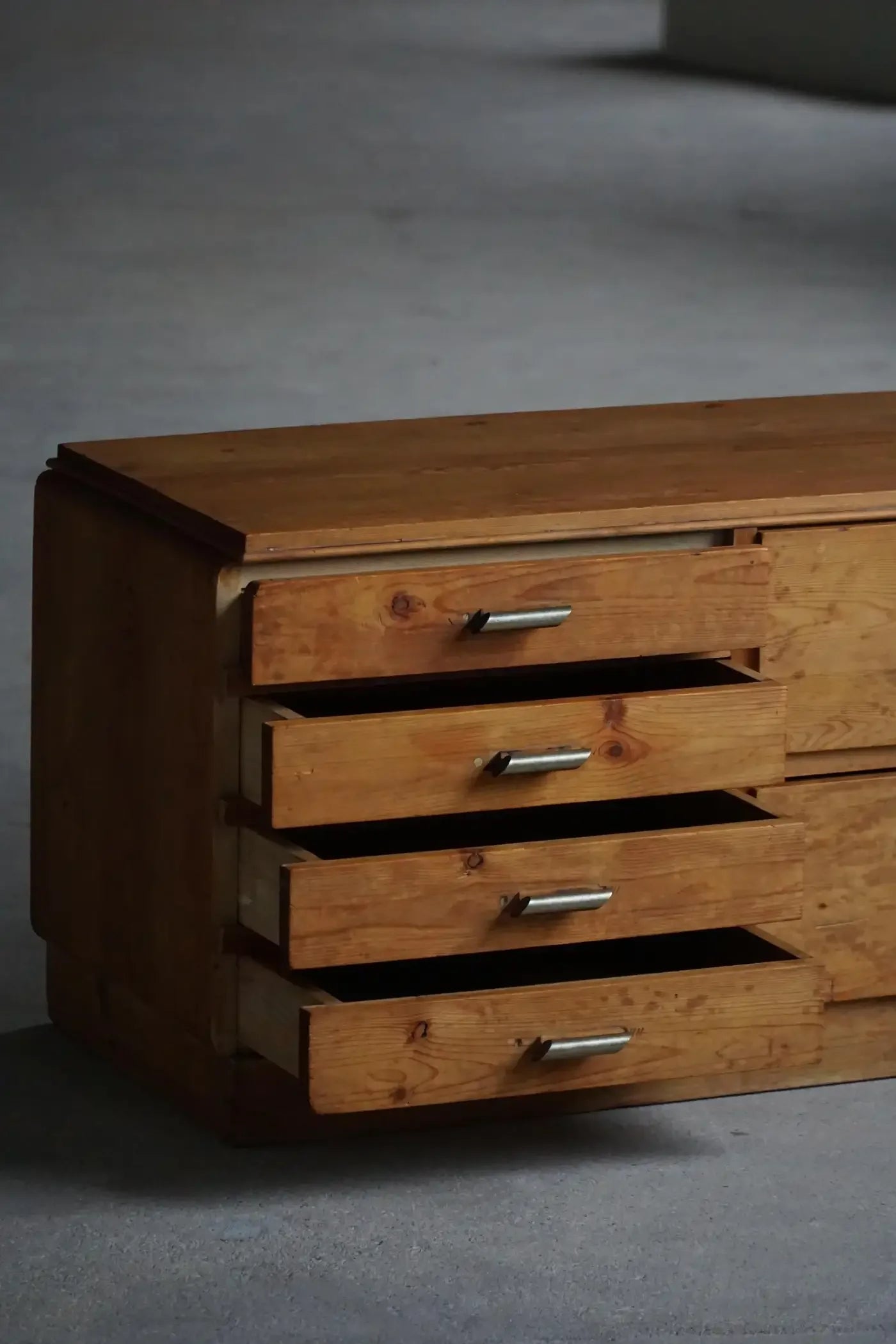 Danish_Art_Deco_Pine_Chest_of_Drawers_with_Metal_Handles,_1940s