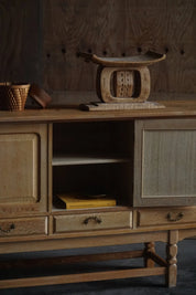 Danish_Brutalist_Oak_Sideboard_by_Cabinetmaker,_Scandinavian_Modern_Credenza,_1960s