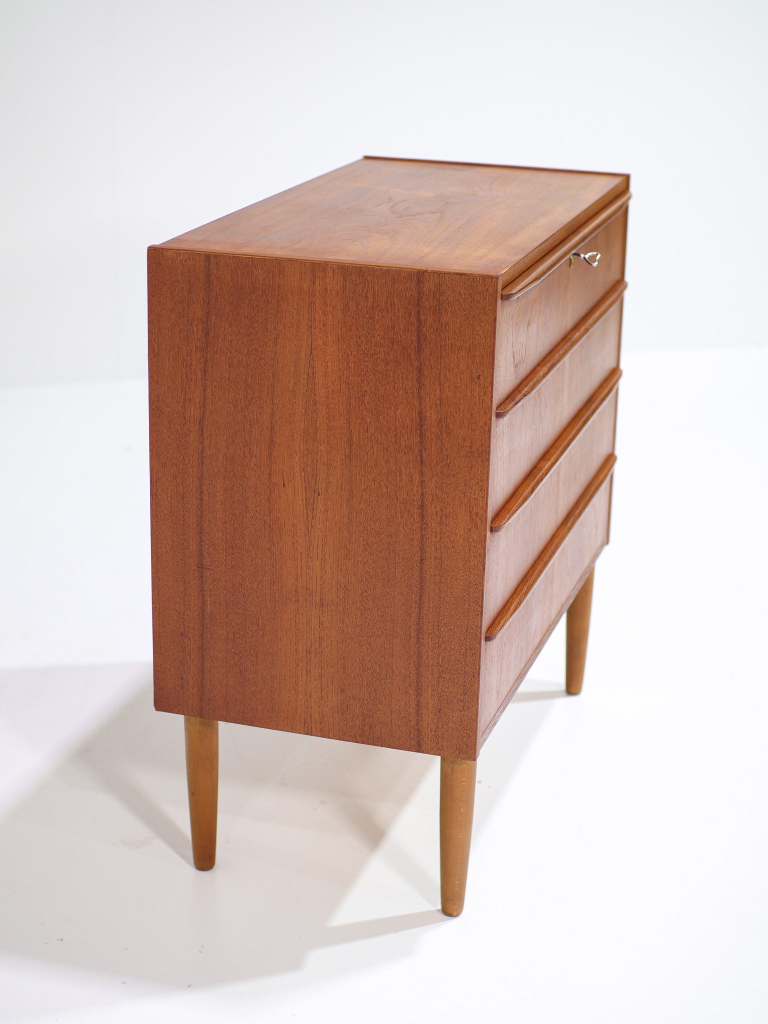 Teak_Chest_of_Drawers_with_Long_Handles,_1960s,_Denmark