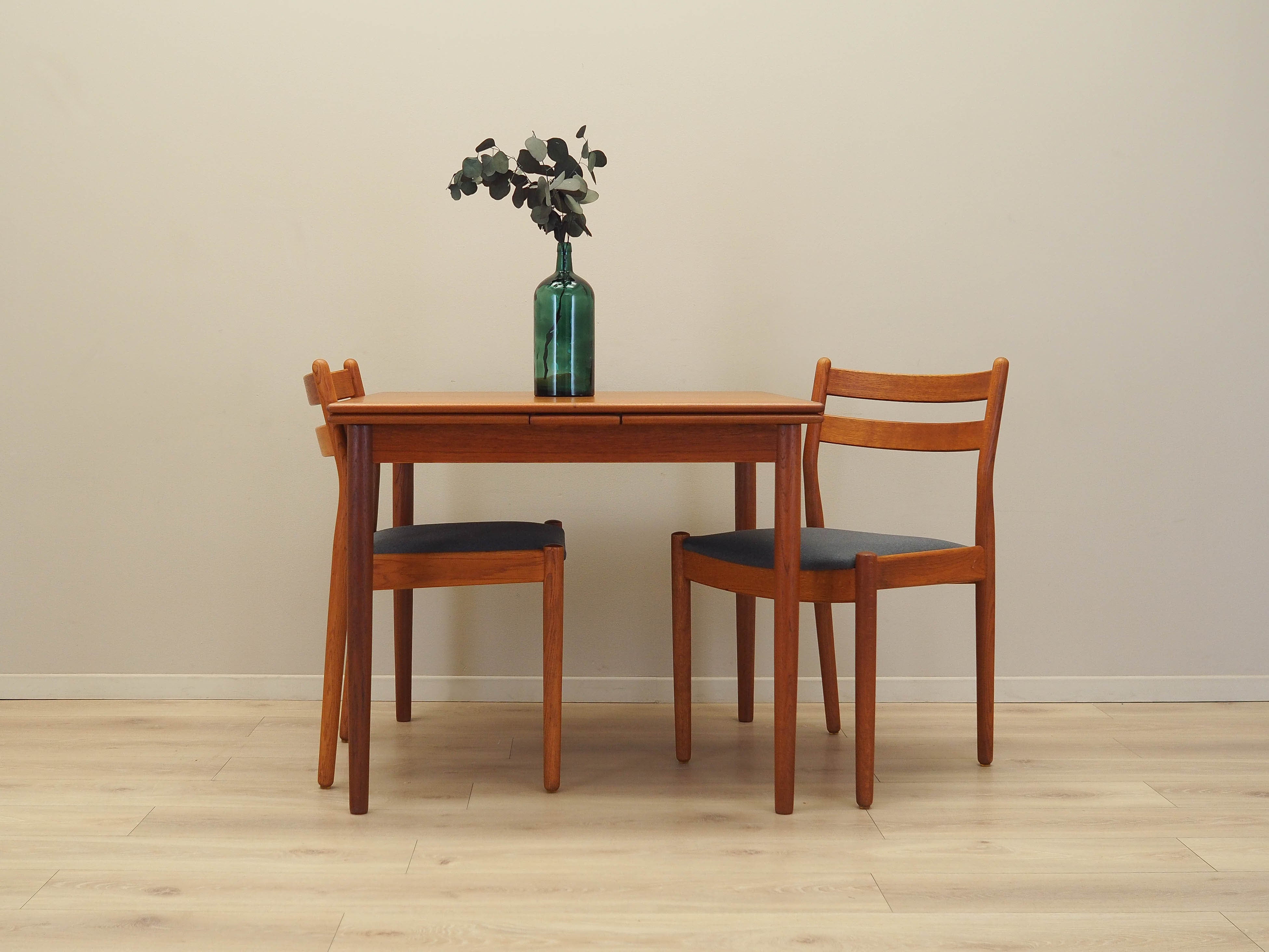 Danish_Dining_Table,_Teak_Wood,_1970s,_Denmark
