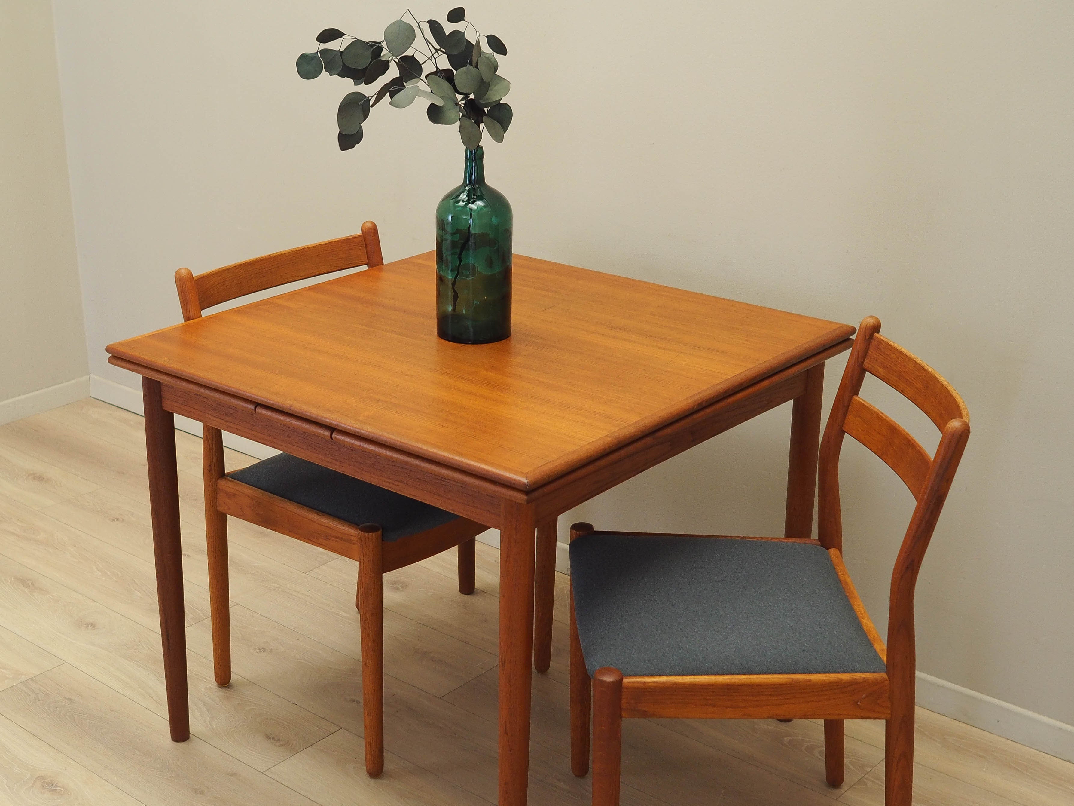 Danish_Dining_Table,_Teak_Wood,_1970s,_Denmark