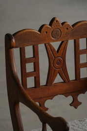 Danish_Folk_Art_Armchair_in_Oak_and_Lambswool,_Early_20th_Century_Scandinavian