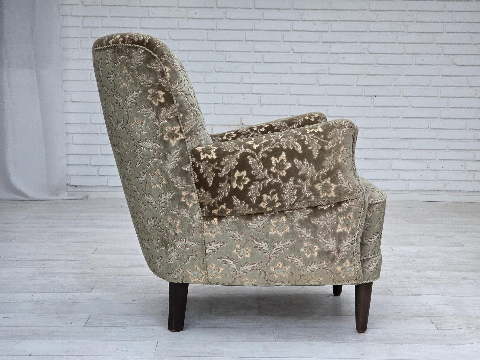 Danish_Lounge_Chair,_Mid-Century_Modern,_1960s_Denmark