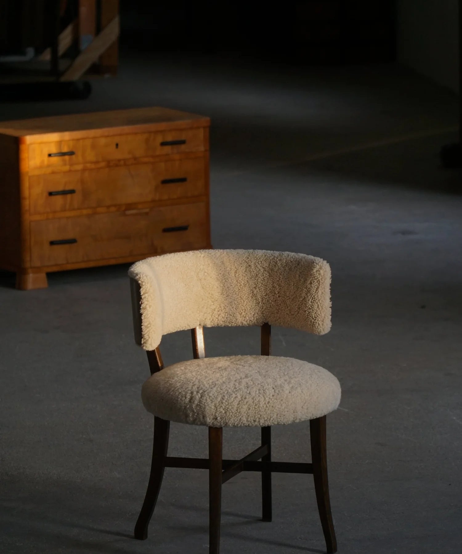 Danish_Low_Back_Chair_in_Lambswool,_Scandinavian_Modern_Design