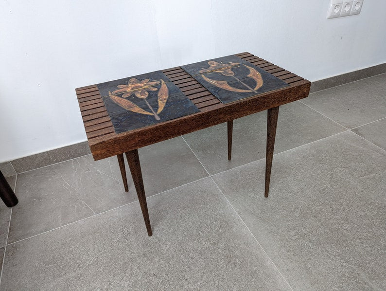 Danish_Mel_Smilow_style_table_with_ceramic,_1960s