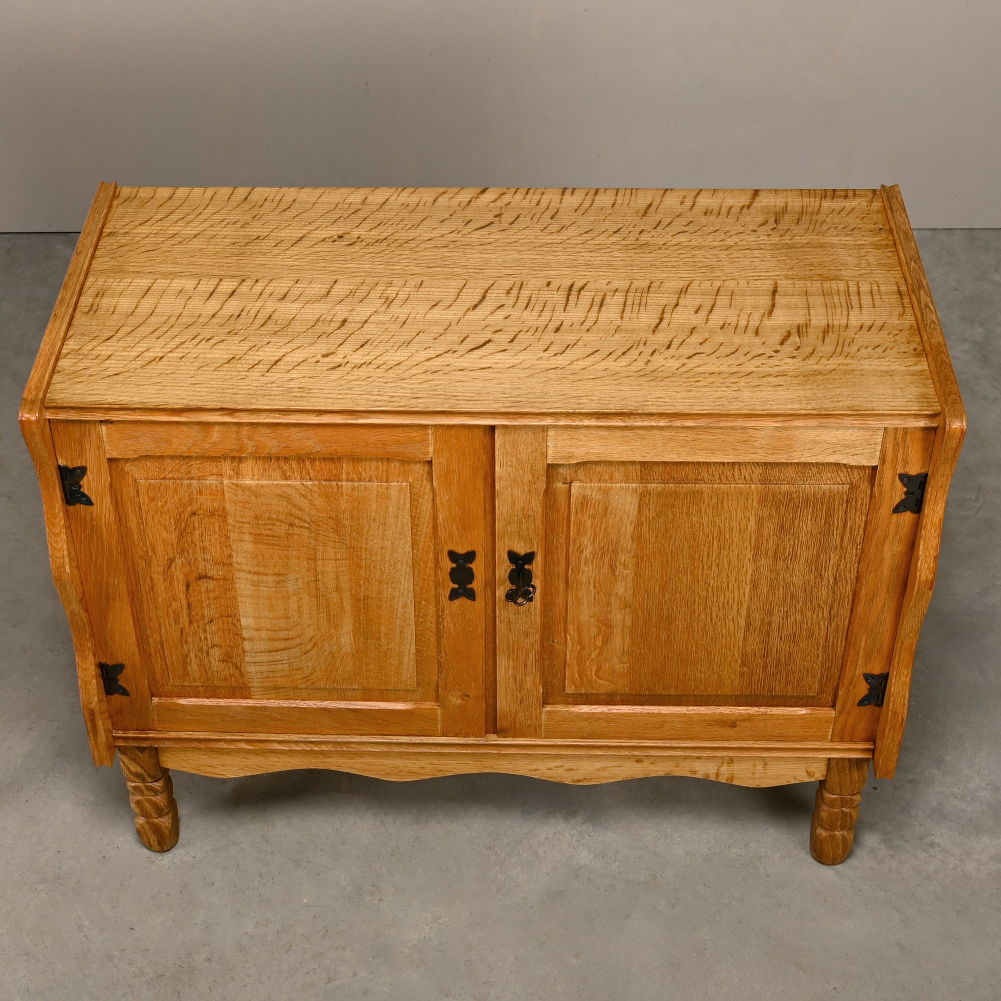 Set_of_2_Danish_Brutalist_Oak_Cabinets_Attributed_to_Henning_Kjærnulf,_1960s