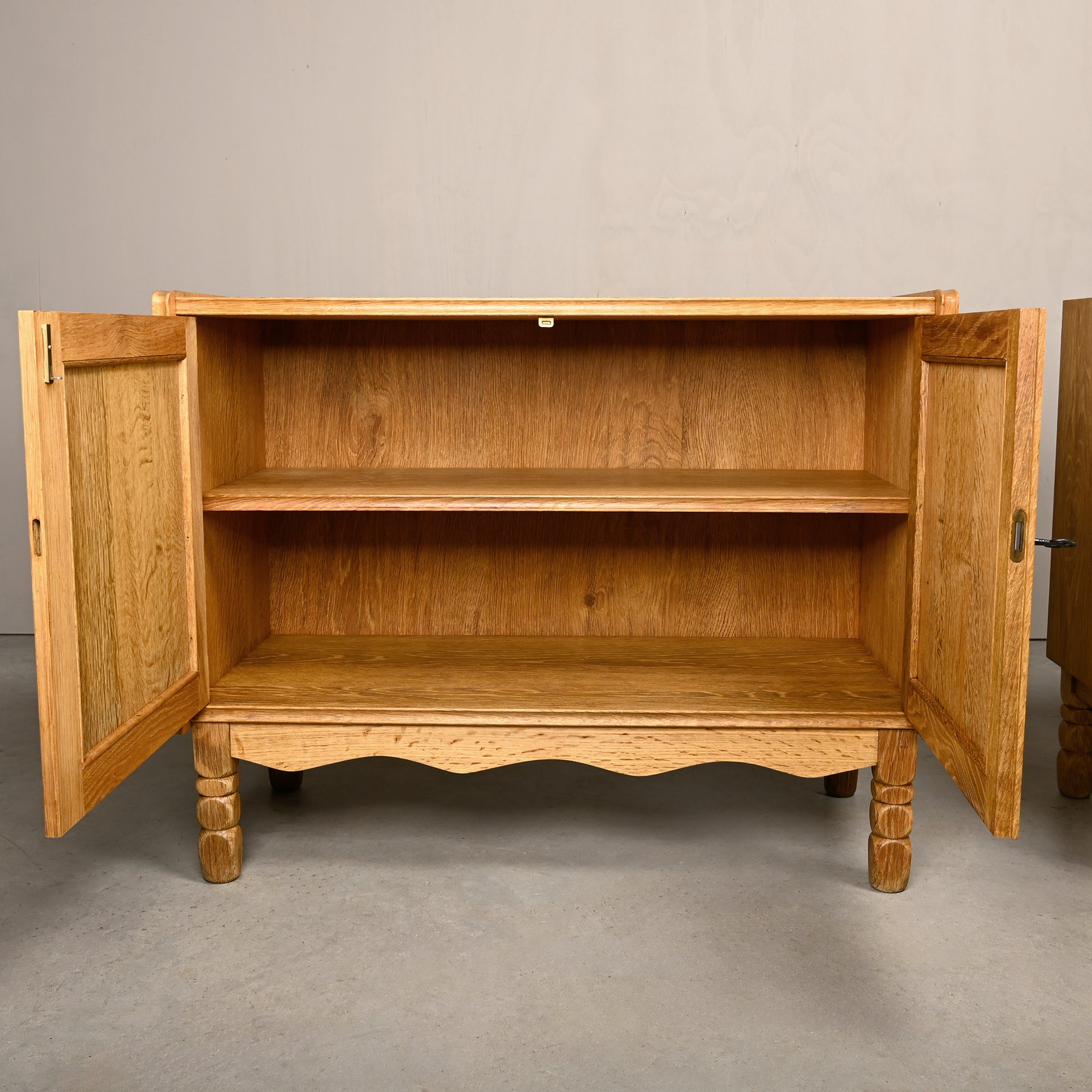 Set_of_2_Danish_Brutalist_Oak_Cabinets_Attributed_to_Henning_Kjærnulf,_1960s