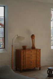 Danish_Mid_Century_Modern_Oak_Chest_of_Drawers,_Scandinavian_Cabinetmaker_Design,_1960s