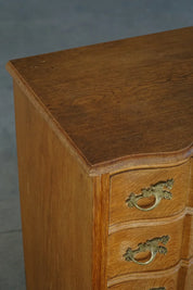 Danish_Mid_Century_Modern_Oak_Chest_of_Drawers,_Scandinavian_Cabinetmaker_Design,_1960s